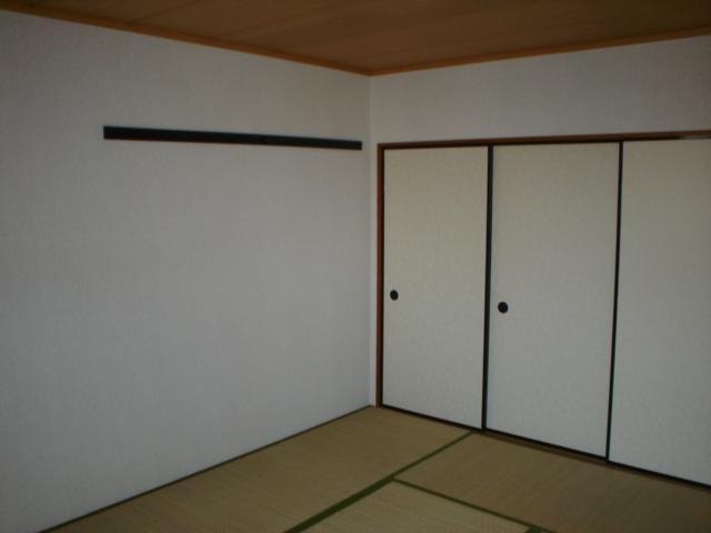 Living and room. This is Japanese-style room