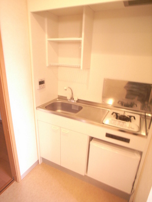 Kitchen. 1 lot gas stoves ・ Fridge! It is convenient.