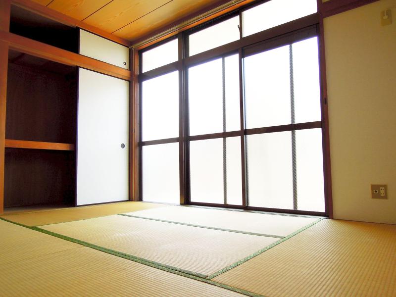 Other room space. It tatami rooms are good feelings.