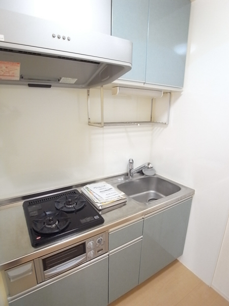 Kitchen. 2-neck with gas stove! You can happily cooking! !