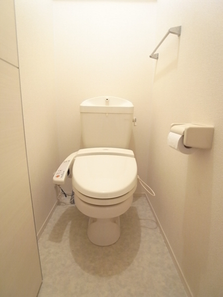 Toilet. Comfortable toilet with warm water washing toilet seat ☆ Very hygienic! !