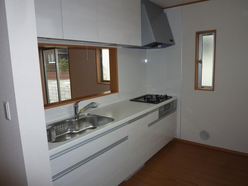 Kitchen. Local (11 May 2013) Shooting