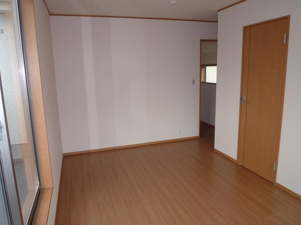 Non-living room. Indoor (11 May 2013) Shooting