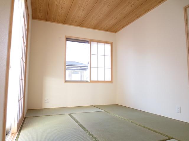 Non-living room. First floor Japanese-style room