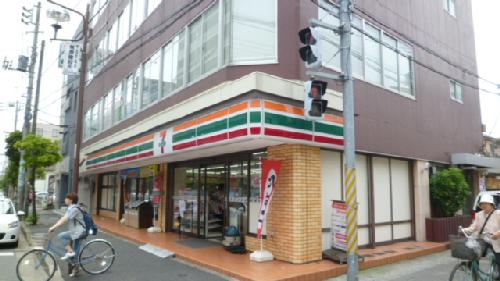 Convenience store. 110m to Seven-Eleven (convenience store)