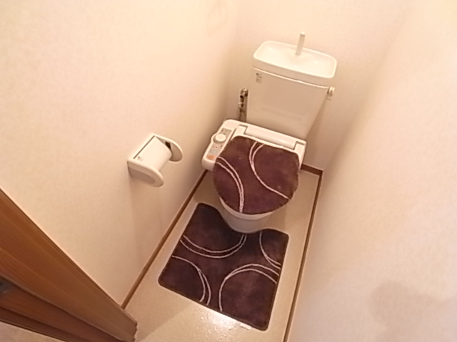 Toilet. Naturally Washlet also equipped.