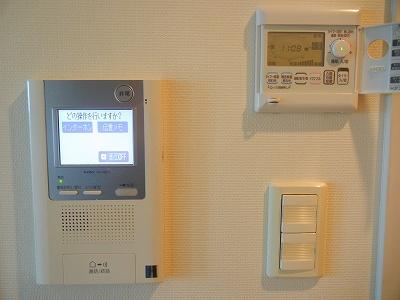 Other. TV monitor interphone, Floor heating controller