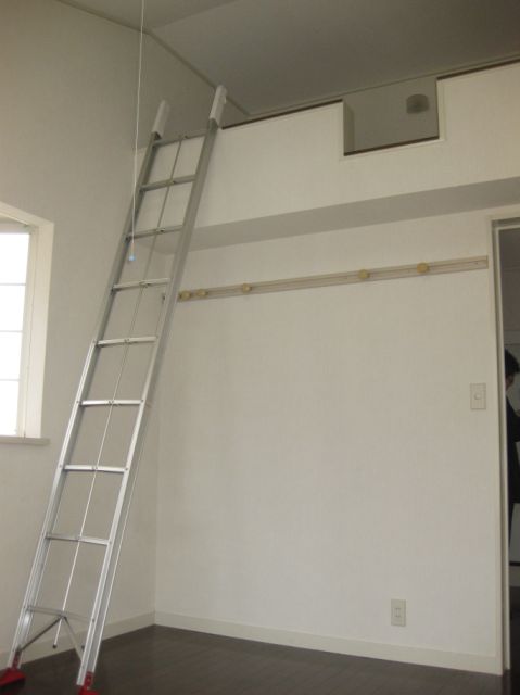 Living and room. Ladder is useful in folding. 