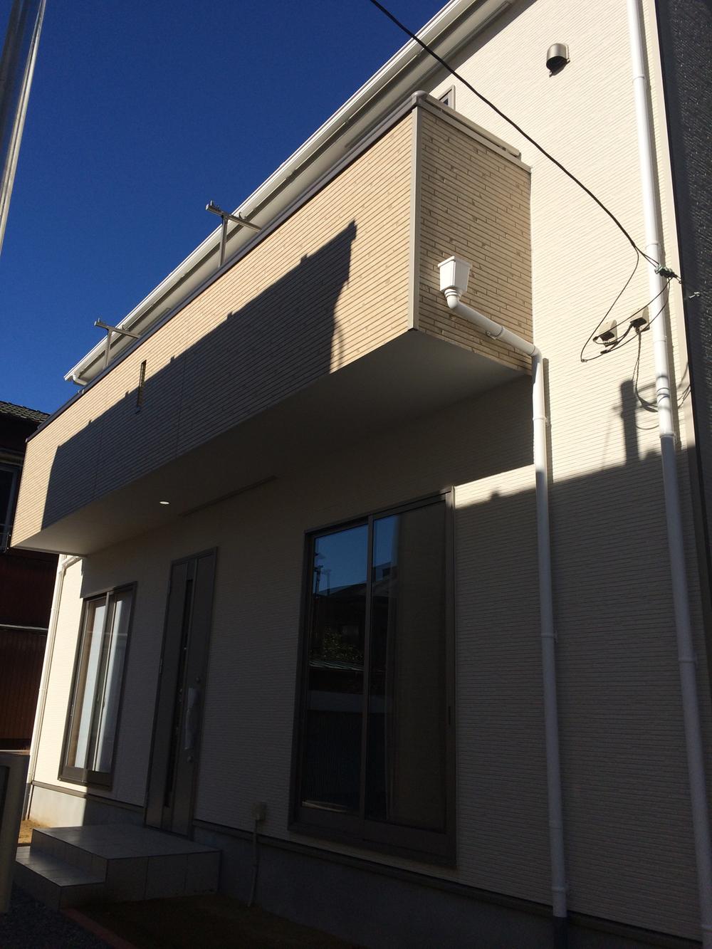 Local appearance photo. Local (12 May 2013) Shooting