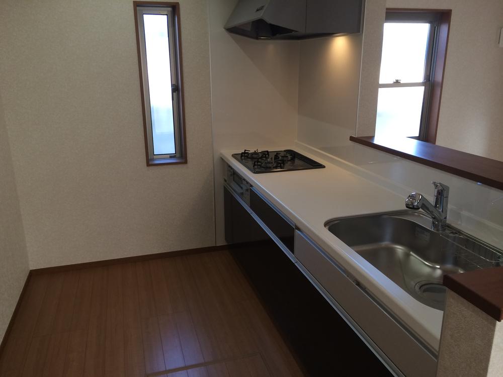 Kitchen. Indoor (12 May 2013) Shooting