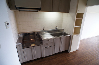 Kitchen. kitchen [Independent type] Storage is also substantial!