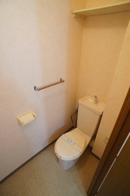 Toilet. toilet [Outlet there] Also with a convenient shelf