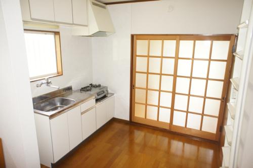 Kitchen. It is good have also spacious and DK!