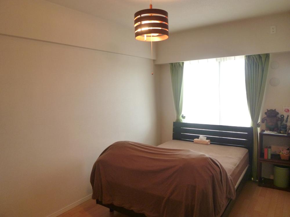 Non-living room. Indoor (11 May 2013) Shooting