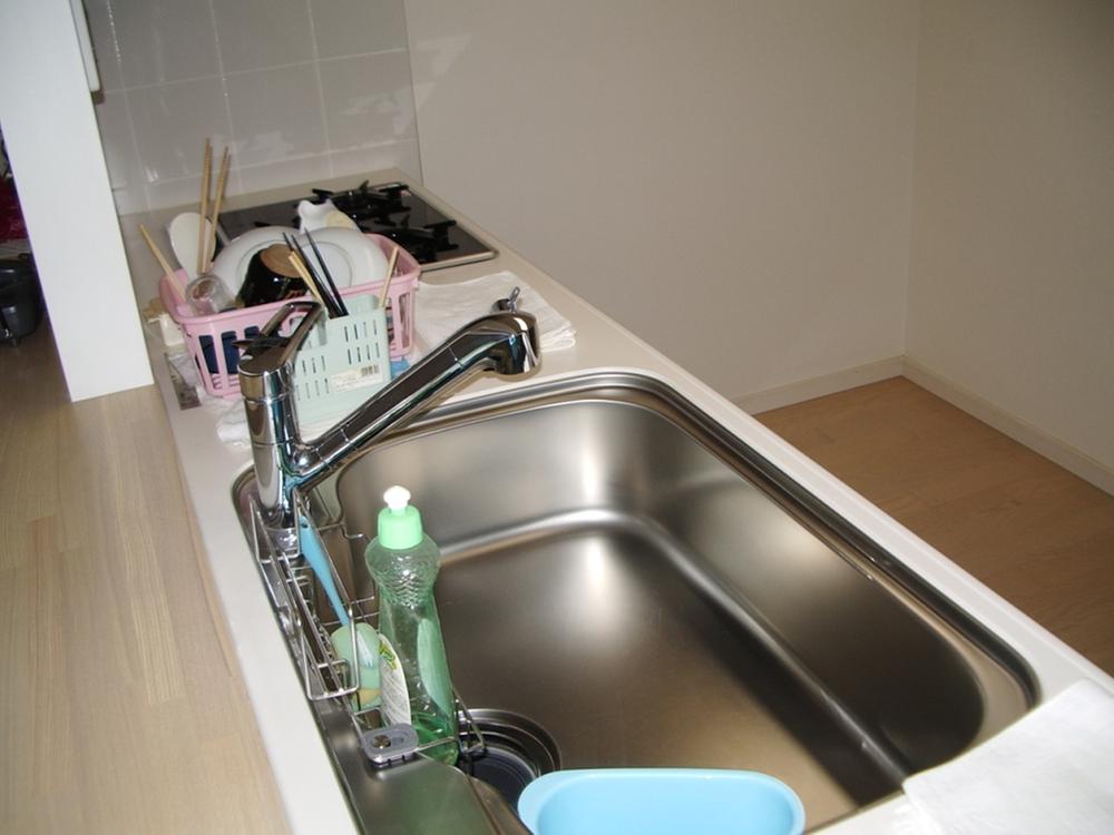 Kitchen. Local (August 2013) Shooting