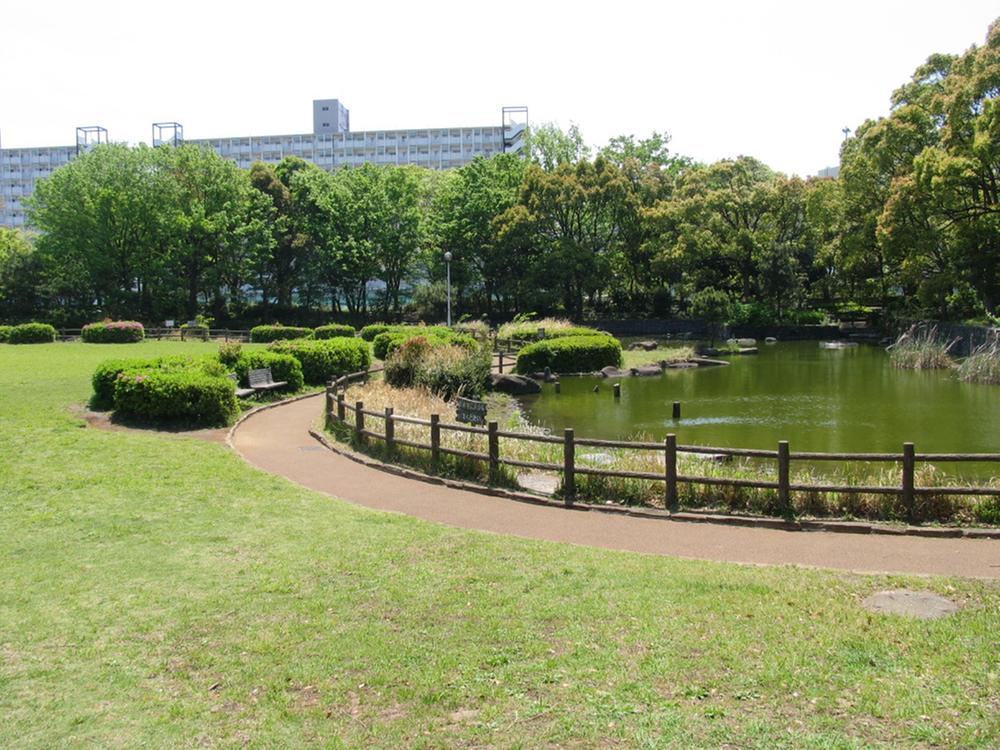 park. 1430m to Gyoda park