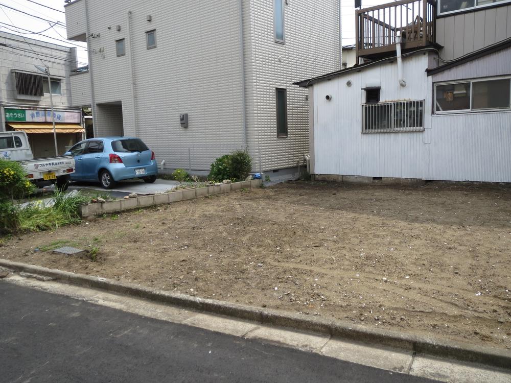 Local appearance photo. Local (12 May 2013) Shooting