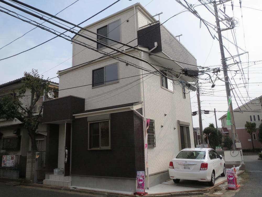 Same specifications photos (appearance). (1 Building) same specification