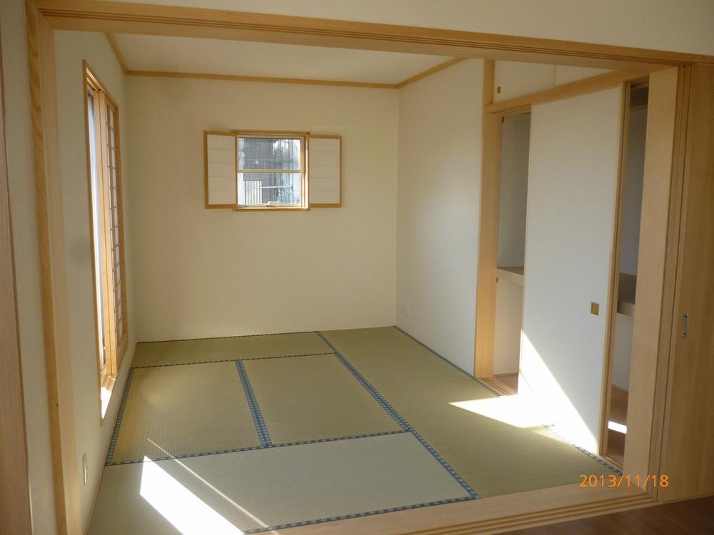 Non-living room. Indoor (11 May 2013) Shooting