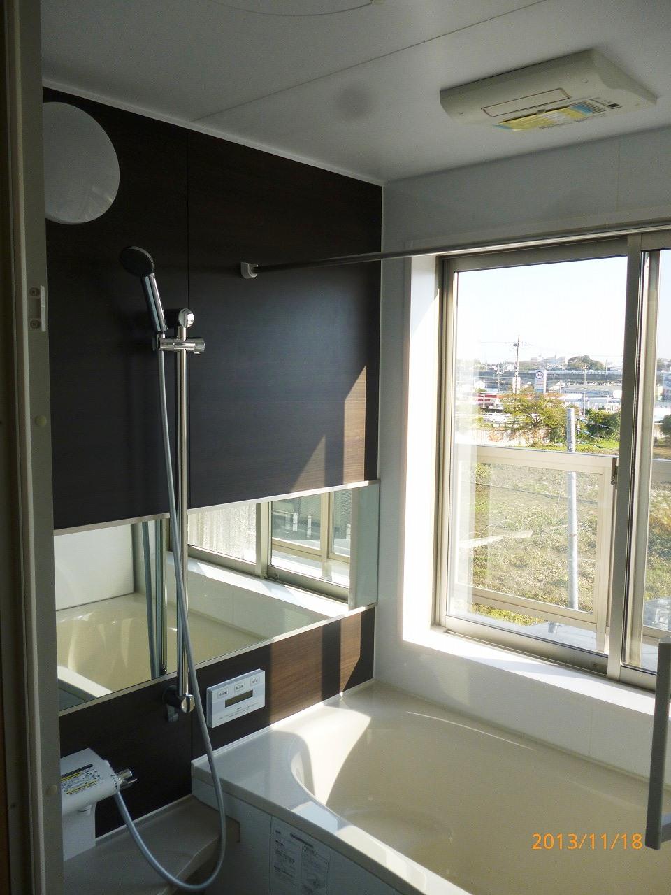 Bathroom. Indoor (11 May 2013) Shooting