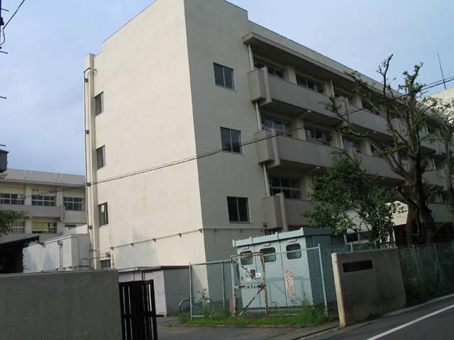 Junior high school. 640m to Funabashi legislation Tanaka school