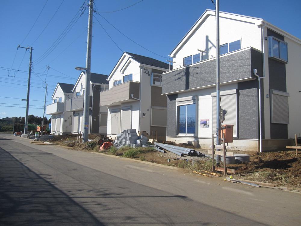 Local appearance photo. Local (11 May 2013) Shooting