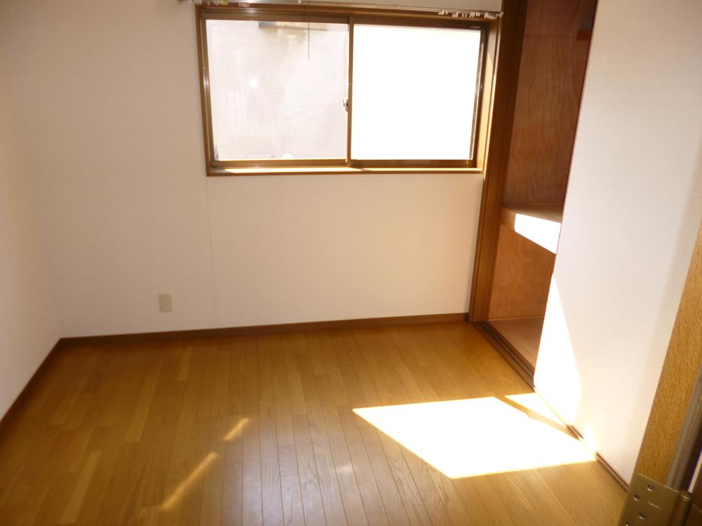 Non-living room. Western-style 1