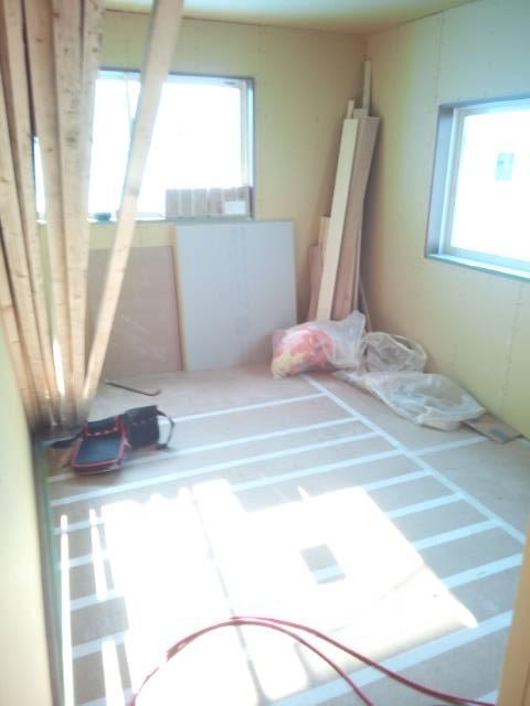 Non-living room. Indoor (11 May 2013) is a per shooting yang good.