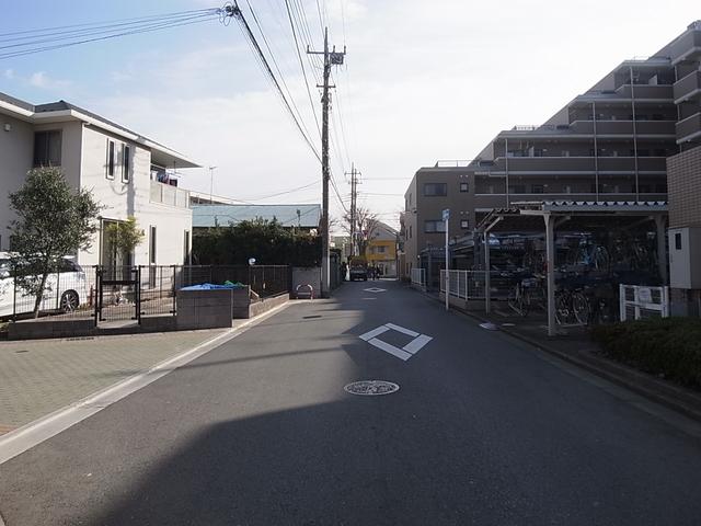 Other local. October 1993 Built