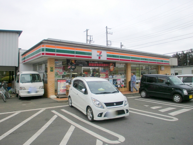 Convenience store. Seven-Eleven Funabashi Fujiwara 3-chome up (convenience store) 300m