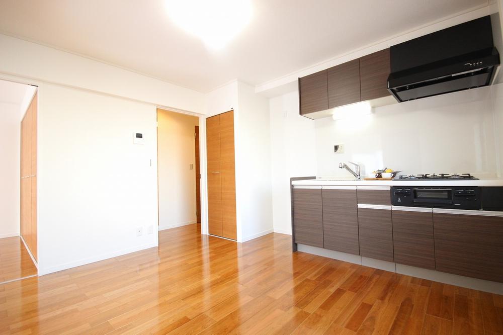 Living. Please contact us for mortgage!