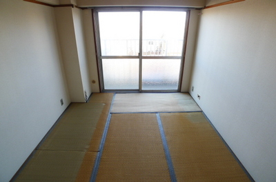 Living and room. Japanese-style room 6 quires