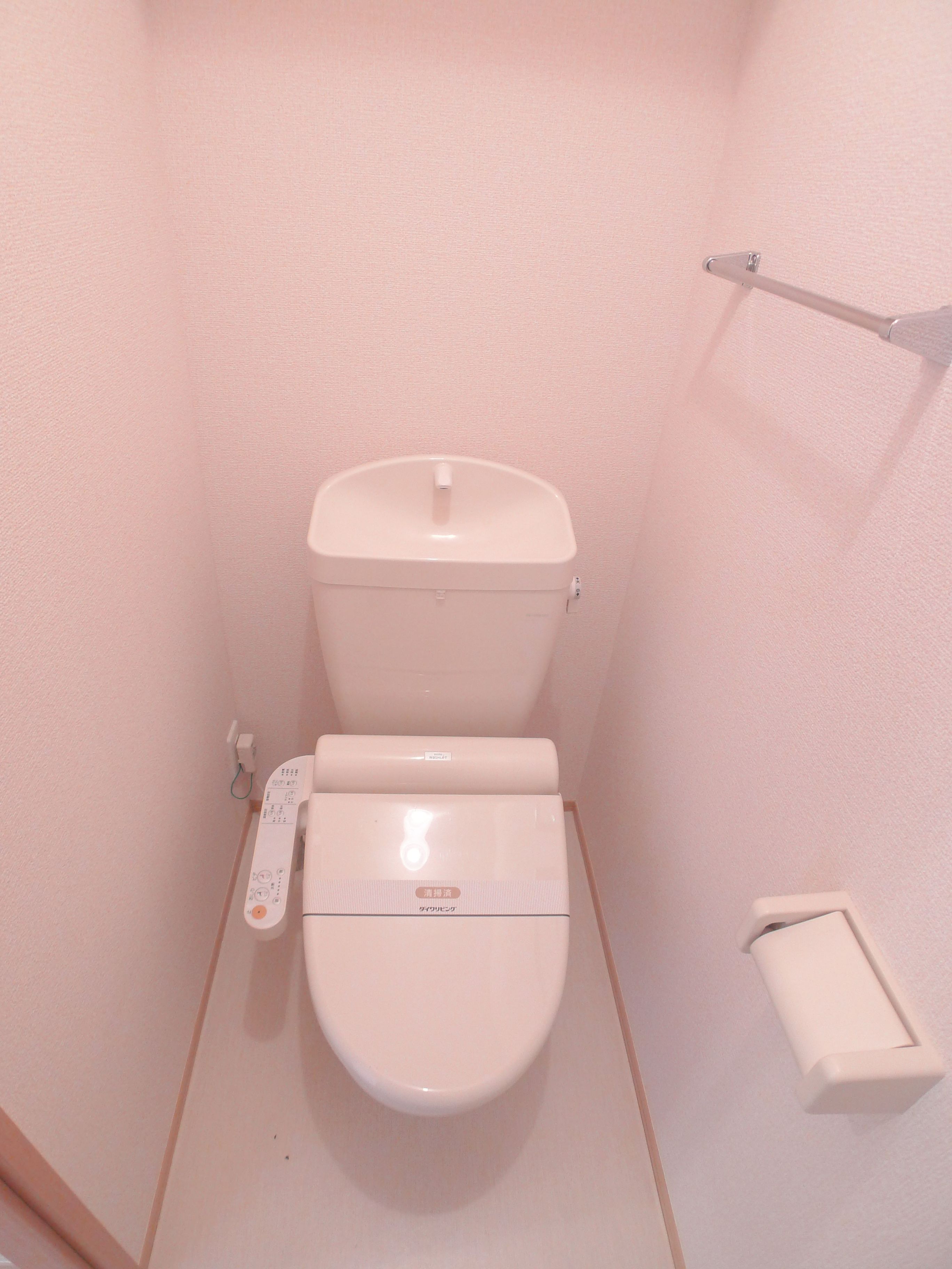 Toilet.  ☆ The room looking for Able Shimousa Zhongshan shop ☆ 047-302-8118 ☆ 