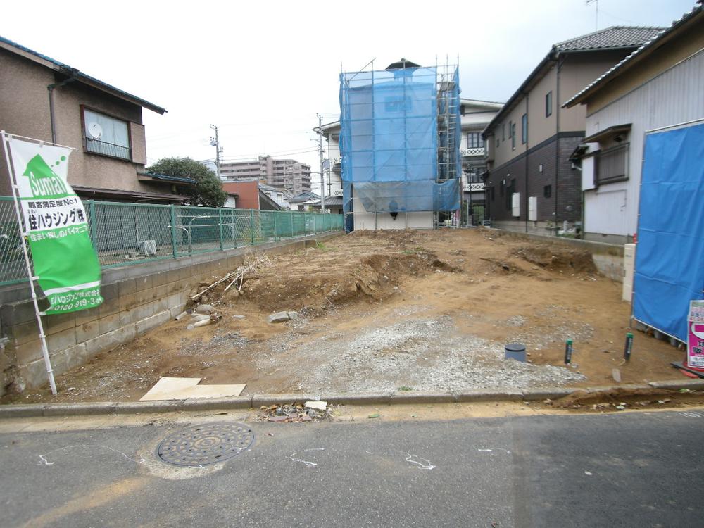 Local appearance photo. Local (12 May 2013) Shooting