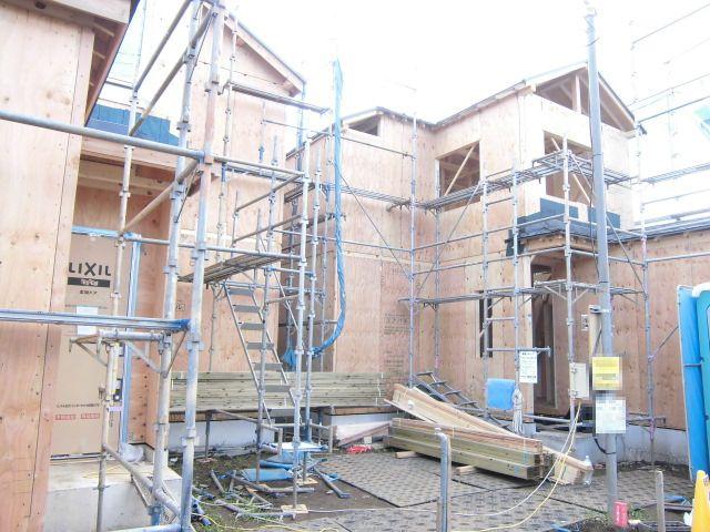 Local appearance photo. Local (11 May 2013) Shooting