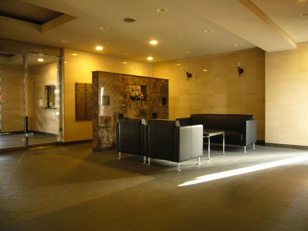 Entrance. Common areas