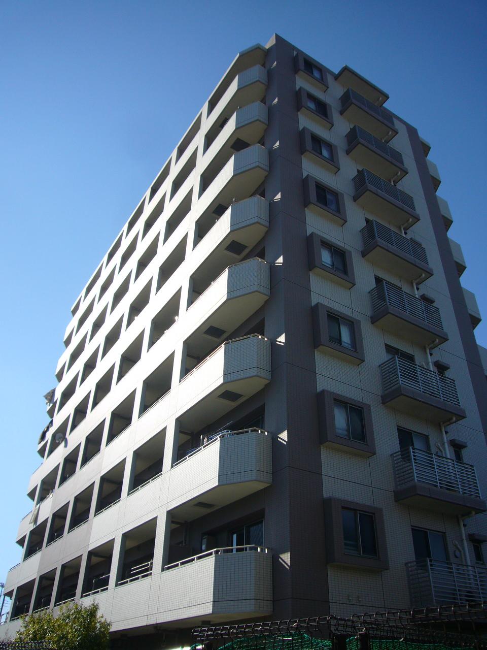 Local appearance photo. Local (11 May 2013) Shooting