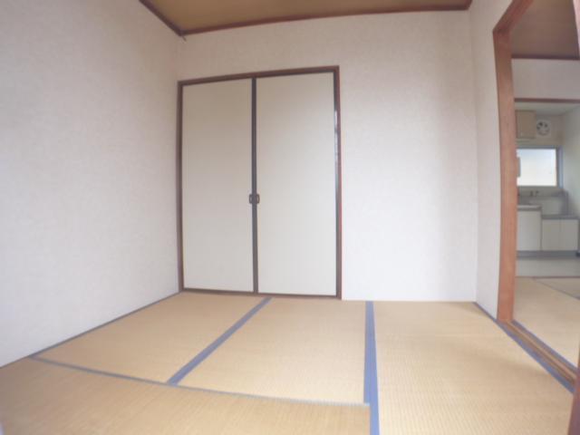 Living and room. With storage of the Japanese-style room