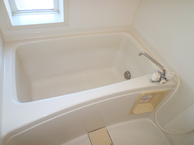 Bath. You can slowly bath in the bathtub of the spread !!