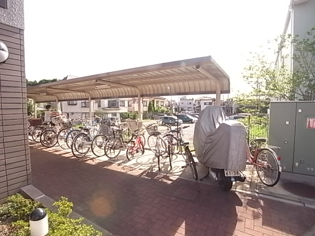 Other common areas. Bicycle storage. 