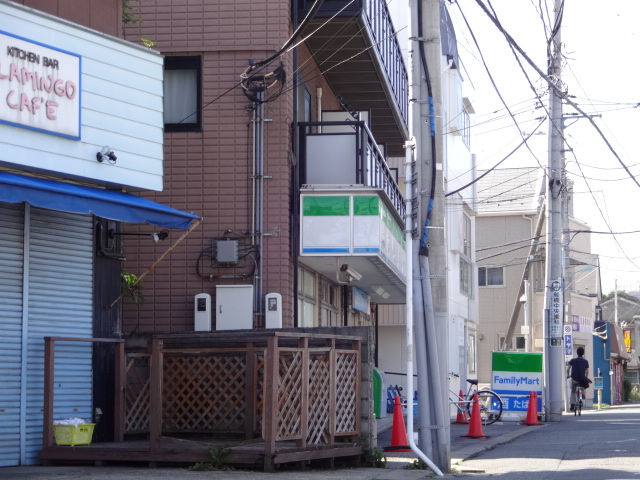 Convenience store. 150m to Family Mart (convenience store)