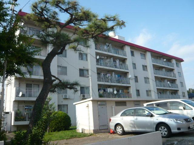 Local appearance photo. local