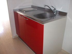 Kitchen. IH stove with ☆