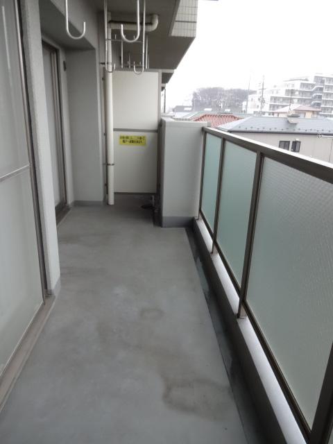 Balcony. Spacious balcony is sunny. Also dries quickly laundry.