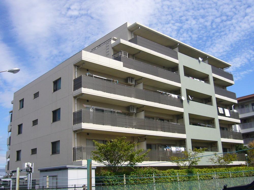 Local appearance photo. Local (11 May 2013) Shooting