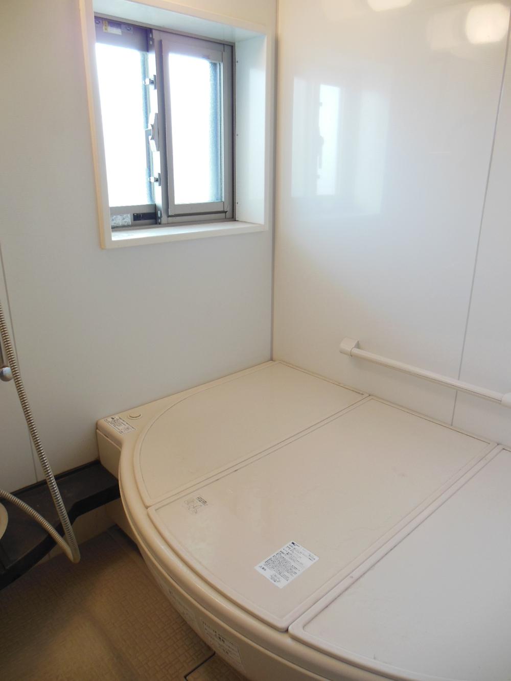 Bathroom. Indoor (11 May 2013) Shooting