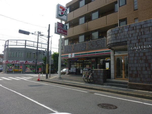 Convenience store. Seven-Eleven Higashifunahashi 4-chome up (convenience store) 19m