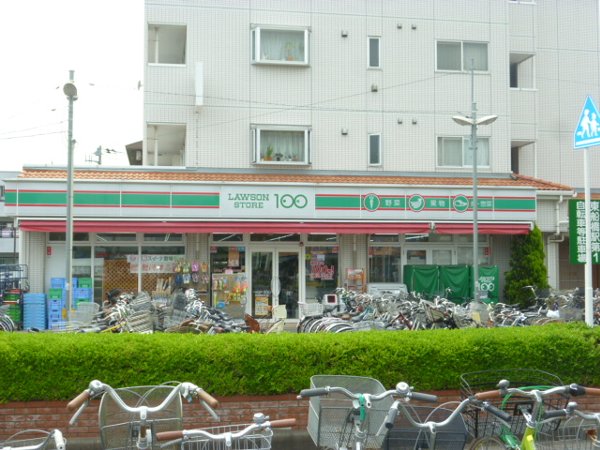 Convenience store. STORE100 Higashifunahashi Station store up to (convenience store) 340m