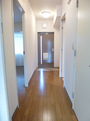 Other room space. Corridor