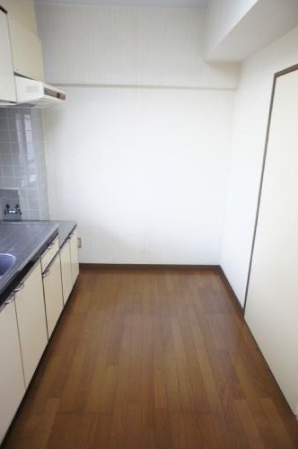 Living and room. Also spacious kitchen space ・  ・